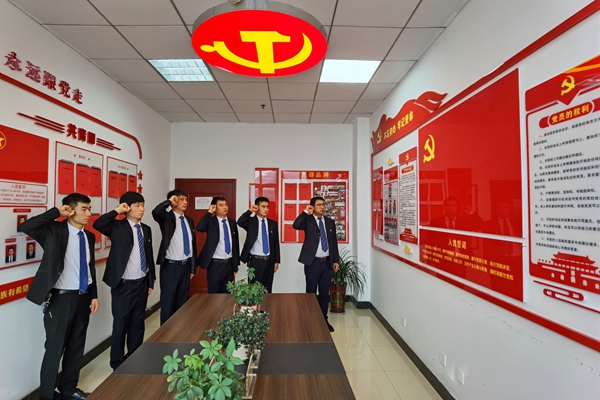 1657596935135995.jpg 960b15b0db1d7fdedc91e9902.jpg