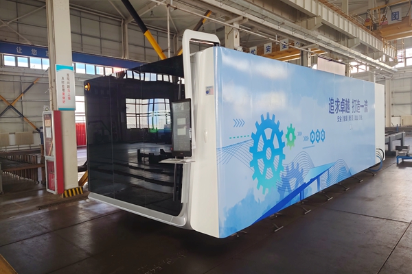 1699945612921858.jpg 引進(jìn)新型金屬光纖激光切割機(jī)助力生產(chǎn)提檔升級_副本.jpg