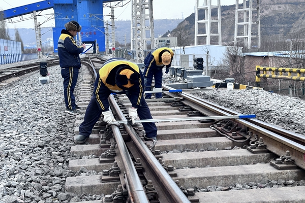 1710121861117913.jpg 對線路進行檢測_副本.jpg