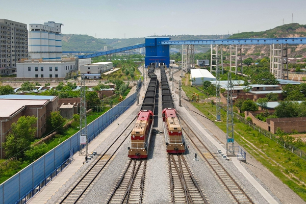 1720055474286828.jpg 裝車作業(yè)_副本.jpg