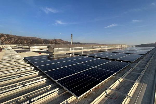 1720147758155304.jpg 光伏發(fā)電板_副本.jpg