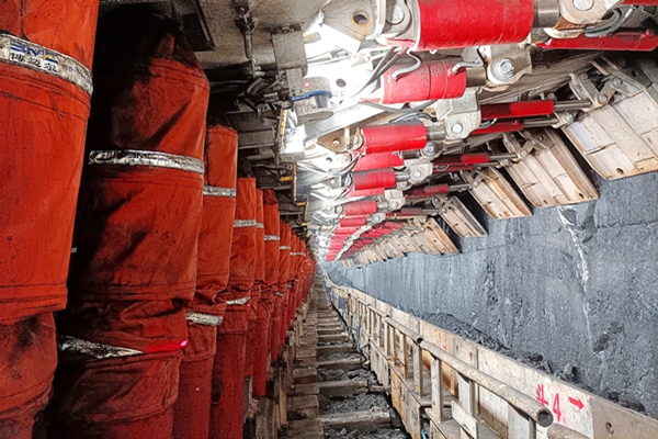 1724233042822104.jpg 1——上半程:難中求成 穩中有進.jpg