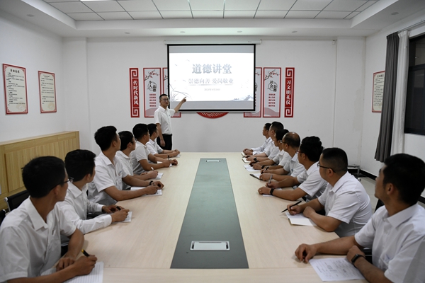 1726714024353424.jpg 配圖_副本.jpg