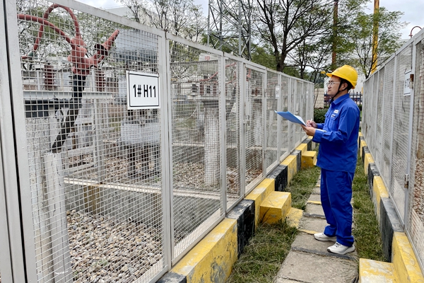 1732781567745949.jpg 加強(qiáng)設(shè)備隱患排查_副本.jpg