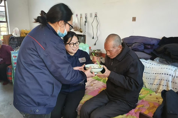 1734937018205378.jpg 慰問_副本.jpg