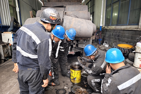 1735615658137117.jpg “1”,組建每一個(gè)安全網(wǎng)絡(luò)小組_副本.jpg