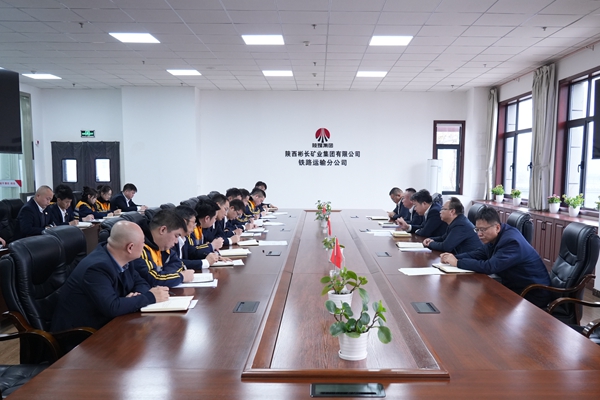 1736145371738708.jpg 召開專題會_副本.jpg