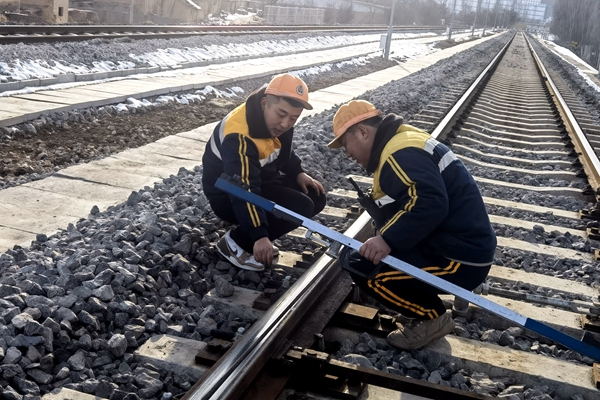 1739260356188122.jpg 鋼軌檢測_副本.jpg