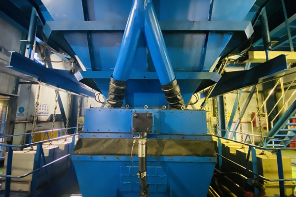 1739947619950425.jpg 排氣改造“綠動(dòng)力”_副本.jpg