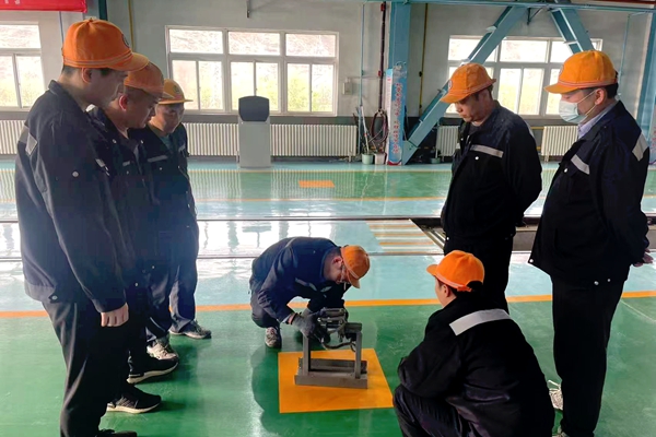 1744944397872759.jpg 創新創效_副本.jpg