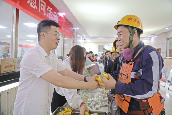 1748671364110483.jpg 小莊.jpg