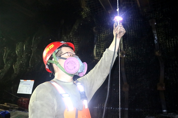 1749541123809051.jpg 2 精細(xì)測量_副本.jpg