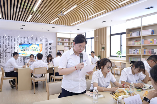 1756431154604657.jpg 2.jpg