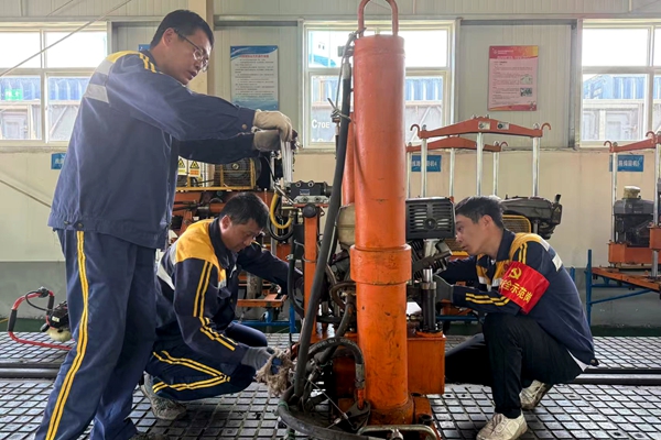 1756710986102837.jpg 項目攻關(guān)_副本.jpg