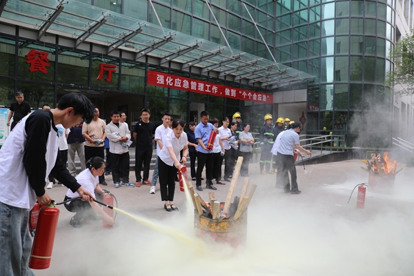 1756719531739921.jpg 2應(yīng)急演練_副本.jpg