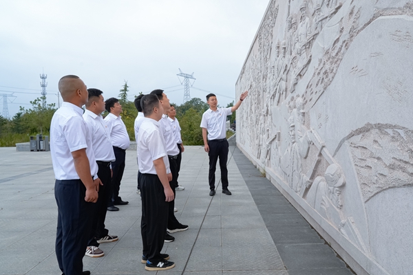 1757553251332939.jpg 開(kāi)展微團(tuán)課_副本.jpg