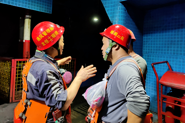 1758008529230175.png 第二段,內(nèi)部對標_副本.png