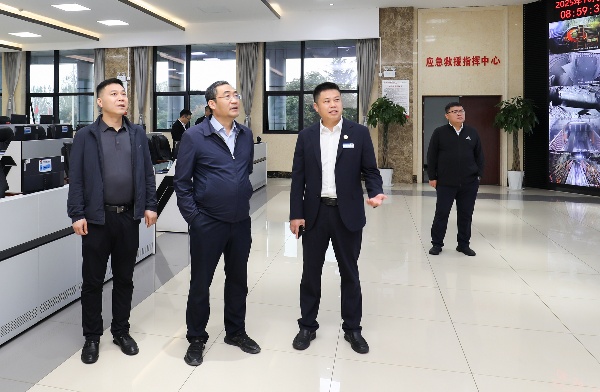 1759479876708439.jpg 1.jpg