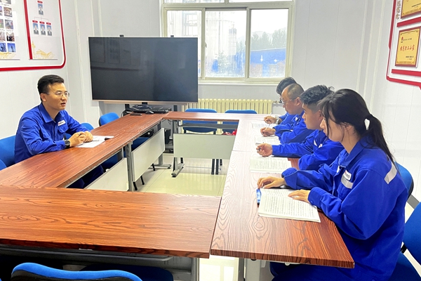 1760601741207560.jpg 1.班前會任務交接明確_副本.jpg