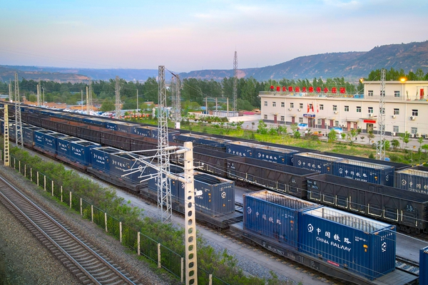 1763372354185419.jpg 站場(chǎng)站存車_副本.jpg