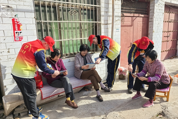 1763696783463200.jpg 志愿者路外宣傳活動(dòng)_副本.jpg